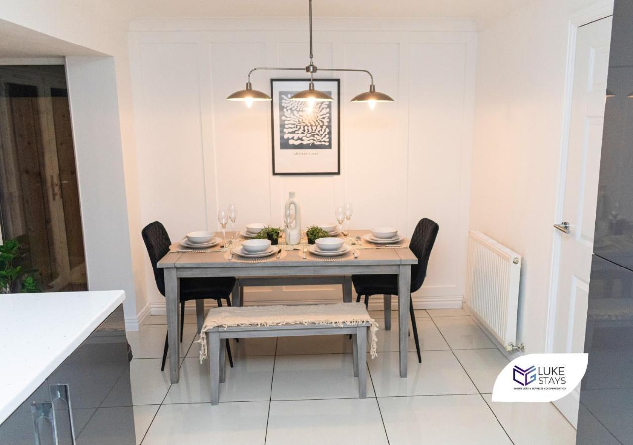Luke Stays - Village Heights Gateshead Extérieur photo